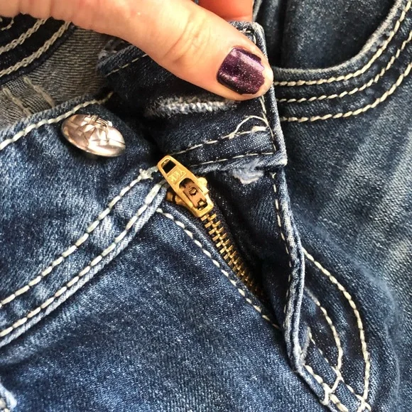 Miss Me Jeans - Picture 8 of 17